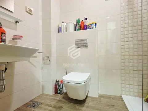 Izdavanje, jednosoban stan, 47m², City Kvart, Podgorica - image 10