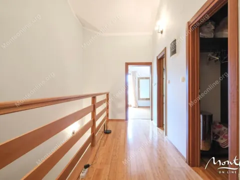 Sale, three bedroom apartment, 130m², Risan, Kotor - image 18