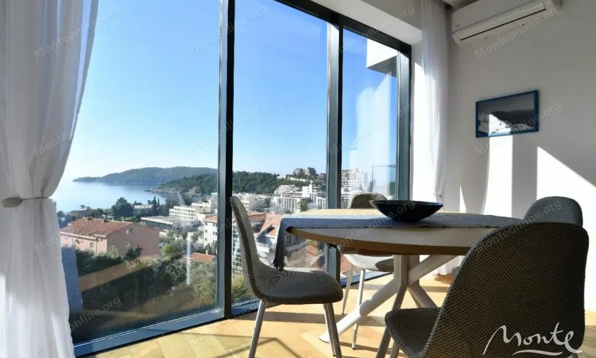 Prodaja, trosoban stan, 84m², Bečići, Budva