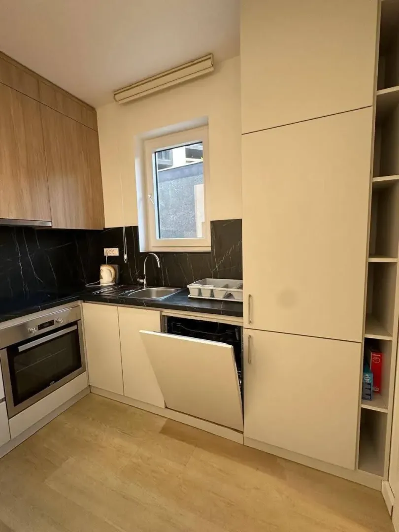 Rent, one bedroom apartment, 47m², Bečići, Budva