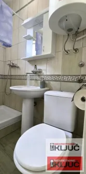 Izdavanje, garsonjera, 30m², Adice, Novi Sad Sve Podlokacije - image 9