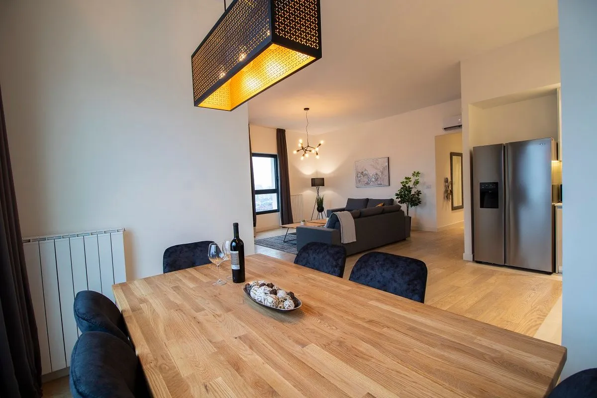 Prodaja, četvorosoban stan, 144m², Beograd Na Vodi, Beograd