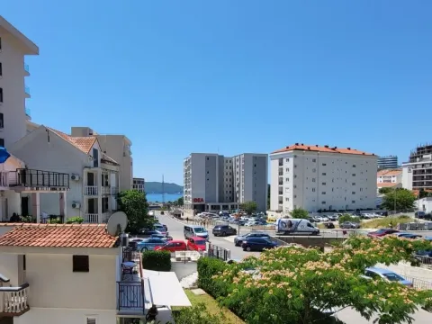Prodaja, jednosoban stan, 40m², Bečići, Budva - image 1