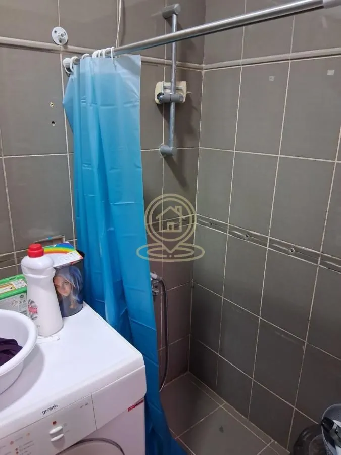 Prodaja, trosoban stan, 70m², Mala vaga, Kragujevac