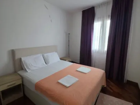 Rent, two bedroom apartment, 85m², Rafailovići, Budva - image 6