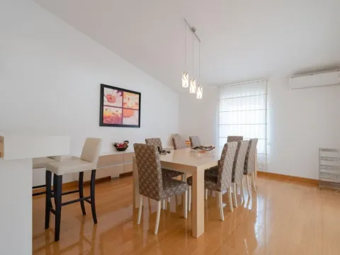 Prodaja, trosoban stan, 222m², Budva, Crna Gora - image 15
