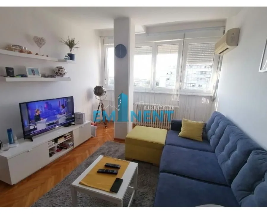 Izdavanje, dvosoban stan, 42m², Novi Beograd Blok 1 Fontana, Novi Beograd Sve Podlokacije