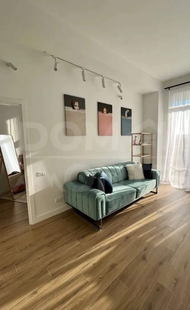 Izdavanje, jednosoban stan, 38m², Tivat, Crna Gora