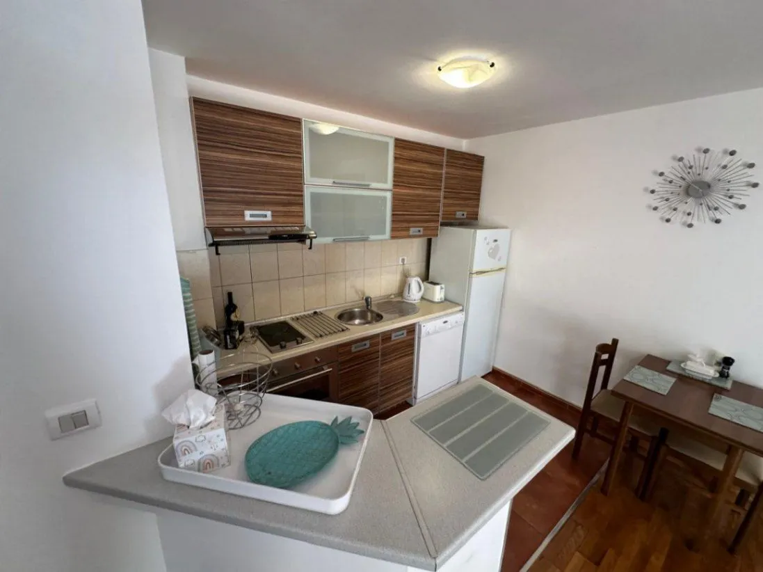 Sale, two bedroom apartment, 60m², Velji Vinogradi, Budva