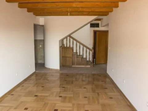 Sale, four bedroom apartment, 115m², Rozino, Budva - image 1