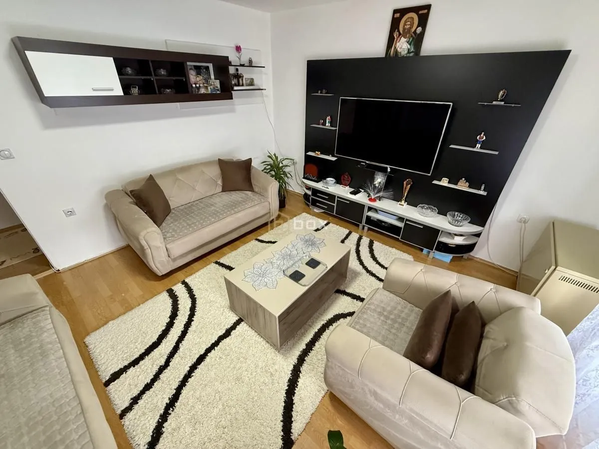 Sale, house, 200m², Pantelej, Niš
