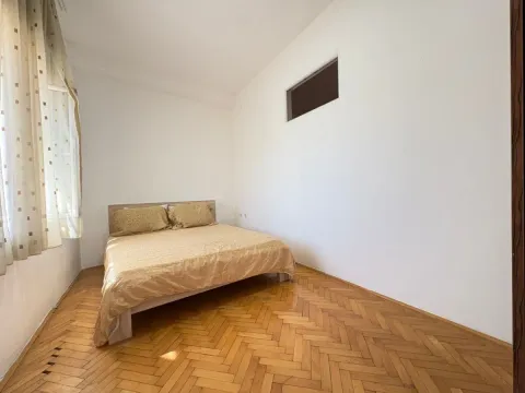 Rent, house, 45m², Drač, Podgorica - image 2