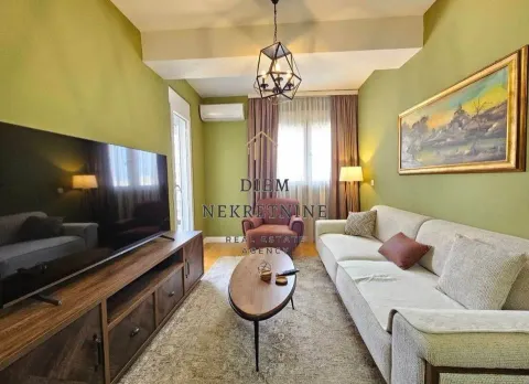 Prodaja, jednosoban stan, 46m², Centar, Bar - image 11