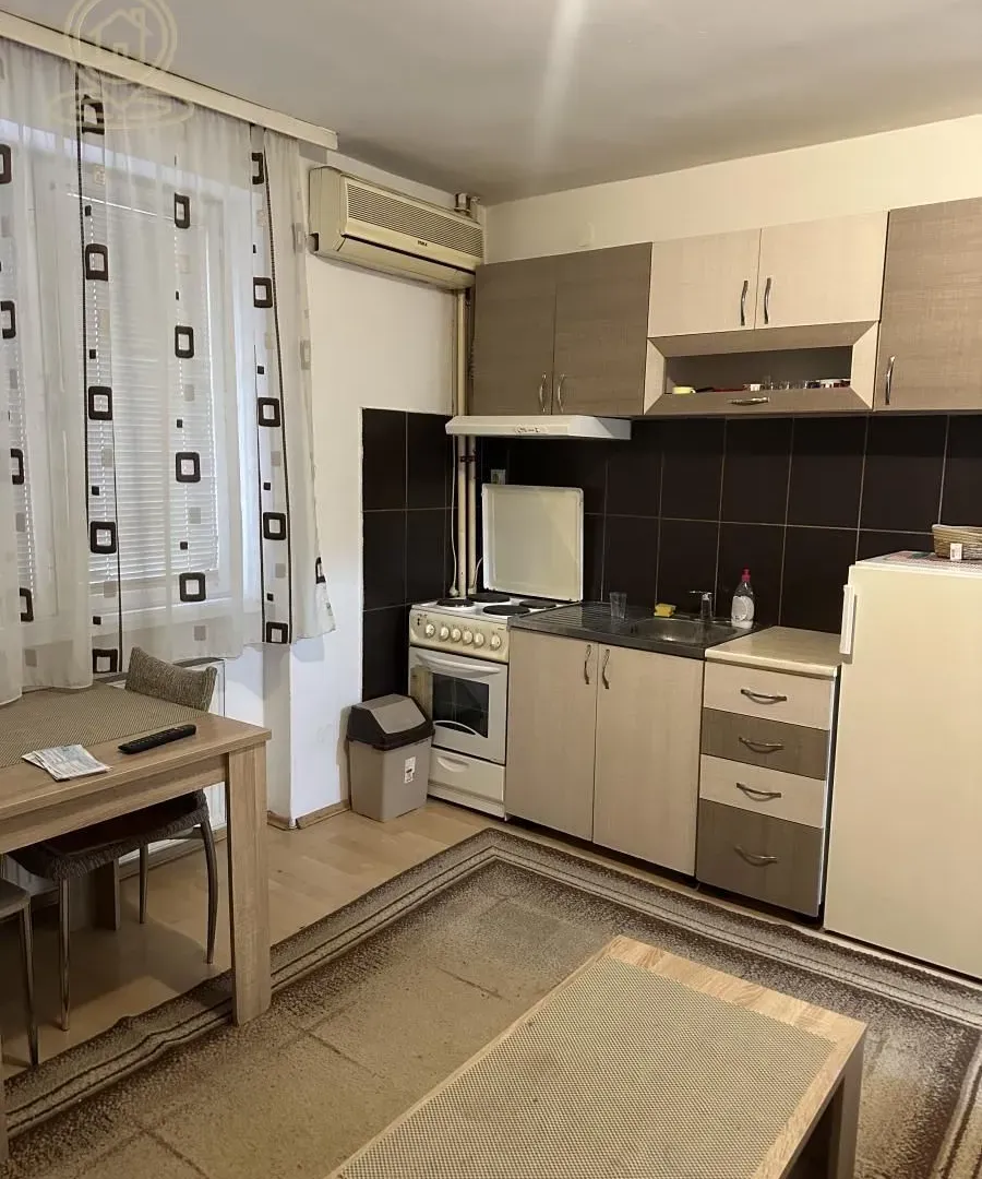 Izdavanje, jednosoban stan, 30m², Niš, Srbija