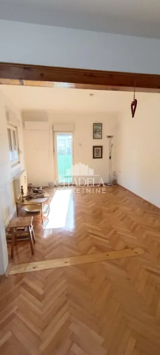 Prodaja, dvosoban stan, 52m², Cvetkova Pijaca, Zvezdara Sve Podlokacije