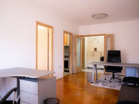 Rent, office space, 52m², Preko Morače, Podgorica - image 3