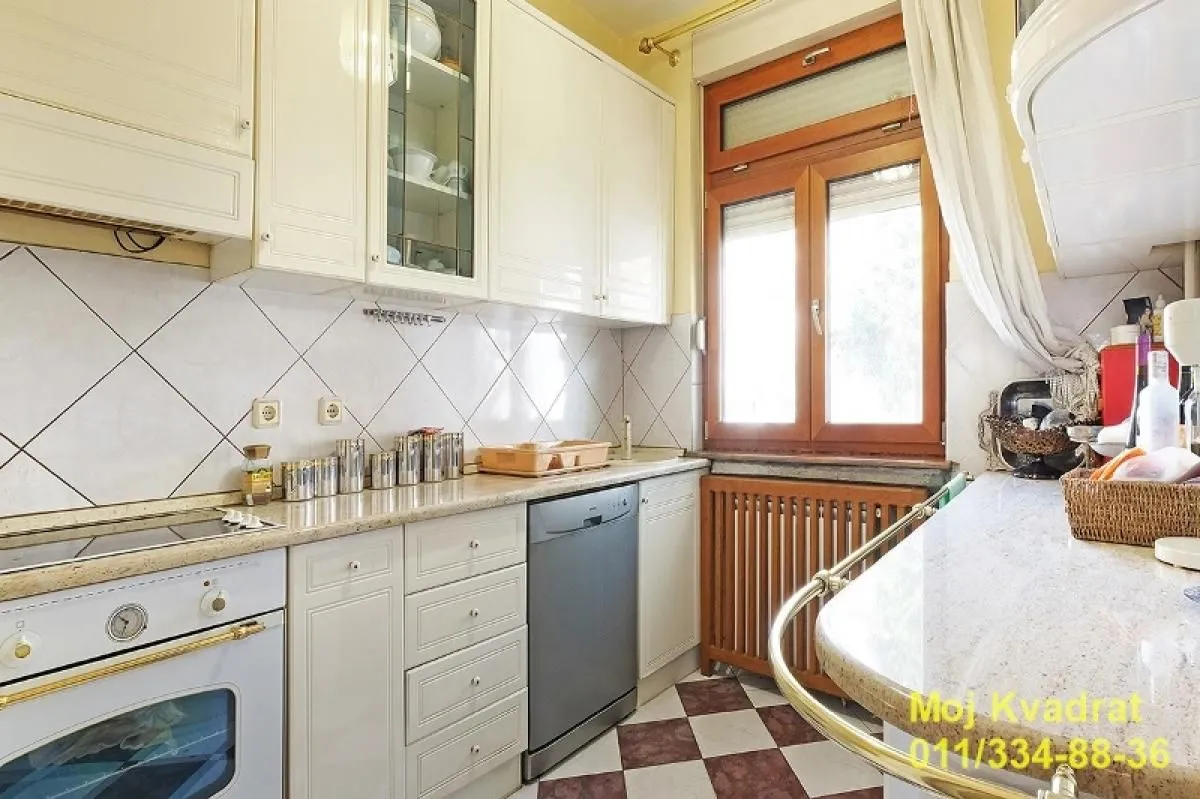 Sale, house, 250m², Brace Jerković, Voždovac Sve Podlokacije