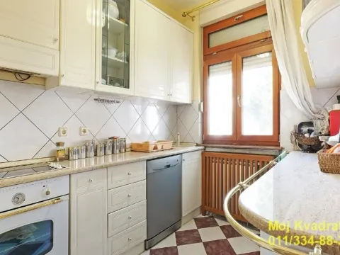 Prodaja, kuća, 250m², Brace Jerković, Voždovac Sve Podlokacije - image 5