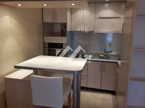 Izdavanje, jednosoban stan, 40m², Kej, Novi Sad Sve Podlokacije - image 4