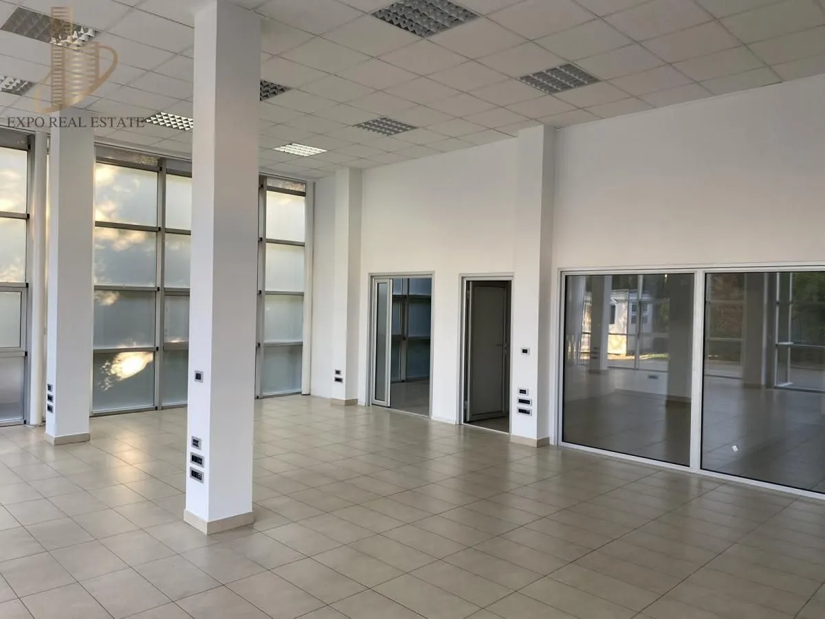 Rent, office space, 400m², Novo naselje, Novi Sad