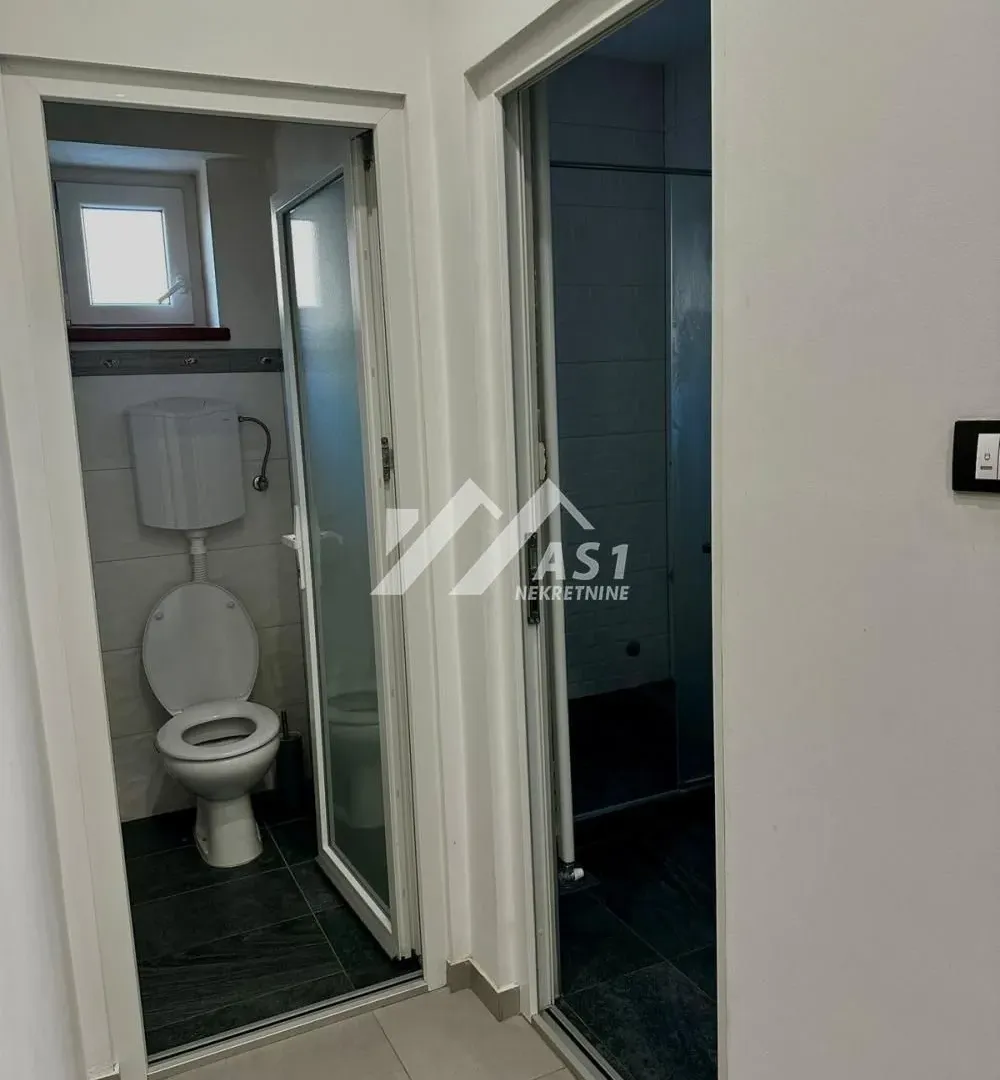 Izdavanje, trosoban stan, 66m², Kej, Novi Sad Sve Podlokacije