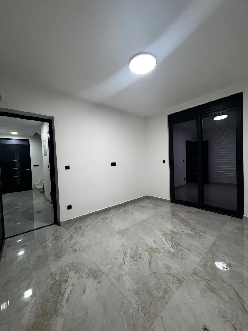 Sale, house, 170m², Velika Plaža, Ulcinj