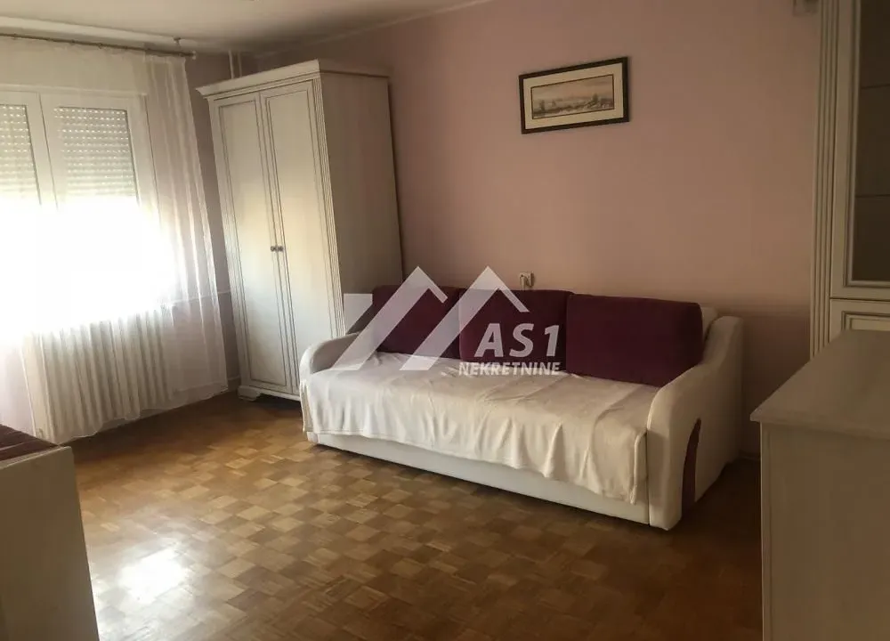 Izdavanje, dvosoban stan, 52m², Sajam, Novi Sad Sve Podlokacije