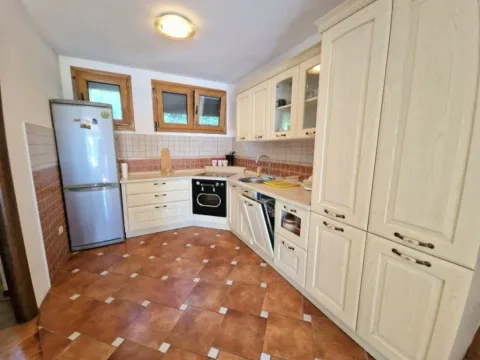 Rent, two bedroom apartment, 70m², Centar, Herceg Novi - image 6