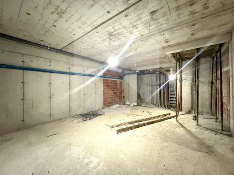 Rent, office space, 94m², Central Point, Podgorica - image 3