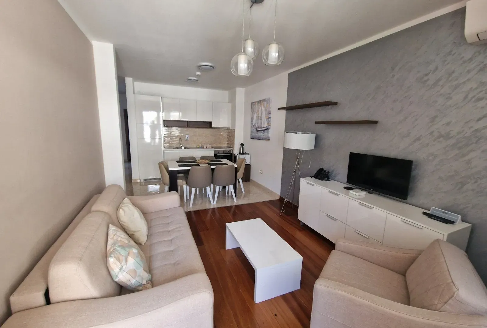 Prodaja, trosoban stan, 94m², Bečići, Budva