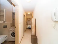 Izdavanje, jednosoban stan, 54m², City Kvart, Podgorica - image 12