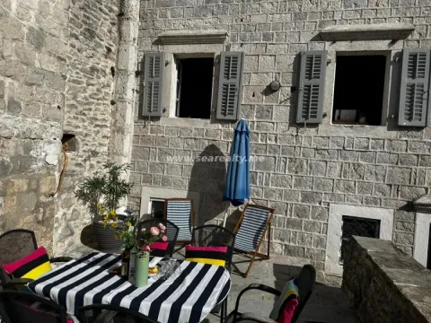 Prodaja, stan, 83m², Perast, Kotor - image 2