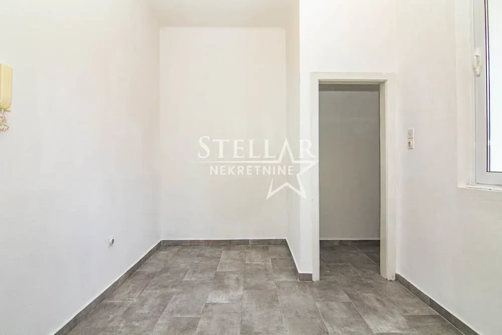 Rent, office space, 69m², Centar, Podgorica