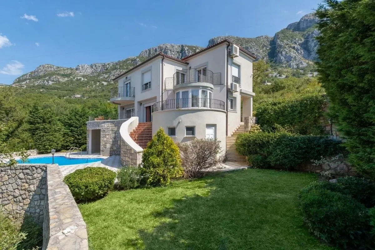Prodaja, kuća, 414m², Reževići, Budva