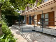 Prodaja, kuća, 250m², Donja Gorica, Podgorica - image 2