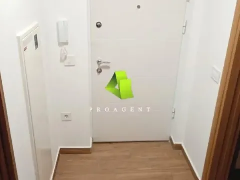 Izdavanje, trosoban stan, 85m², Medijana, Niš - image 11