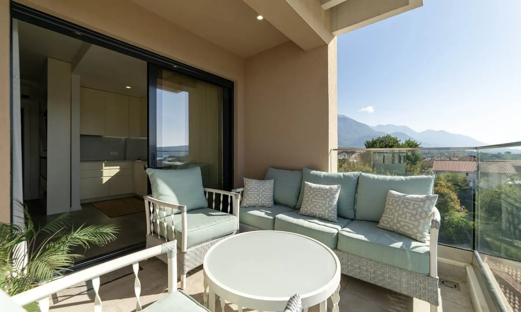 Prodaja, dvosoban stan, 62m², Kava, Tivat