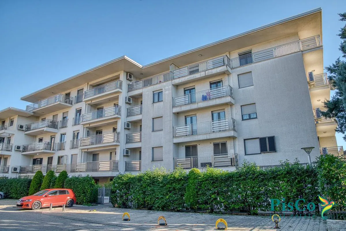 Prodaja, dvosoban stan, 90m², Gorica C, Podgorica