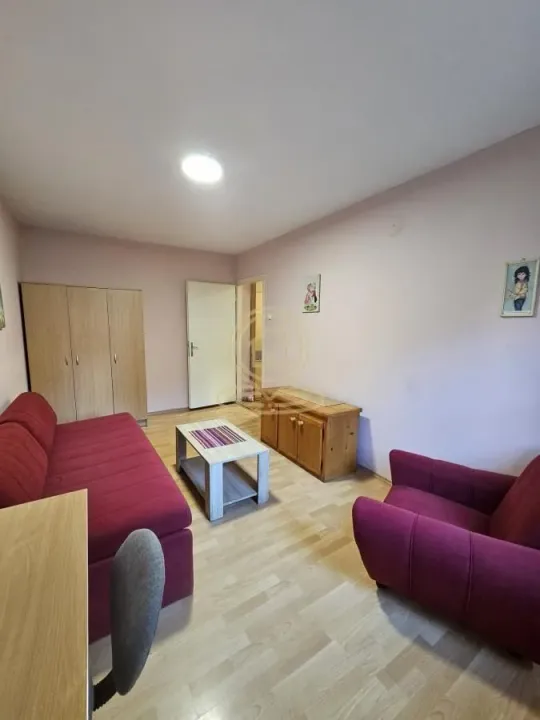 Izdavanje, dvosoban stan, 44m², Bubanj, Kragujevac