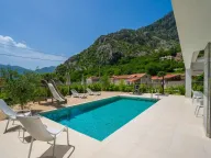 Prodaja, kuća, 249m², Orahovac, Kotor - image 22
