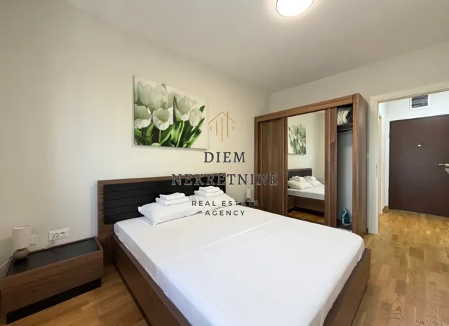 Izdavanje, jednosoban stan, 47m², City Kej, Podgorica