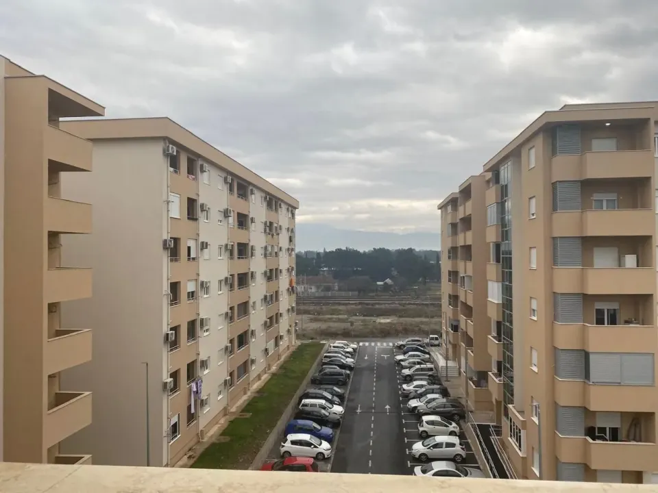 Prodaja, dvosoban stan, 73m², Tuški Put, Podgorica