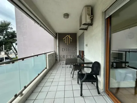 Izdavanje, jednosoban stan, 58m², Centar, Bar - image 8