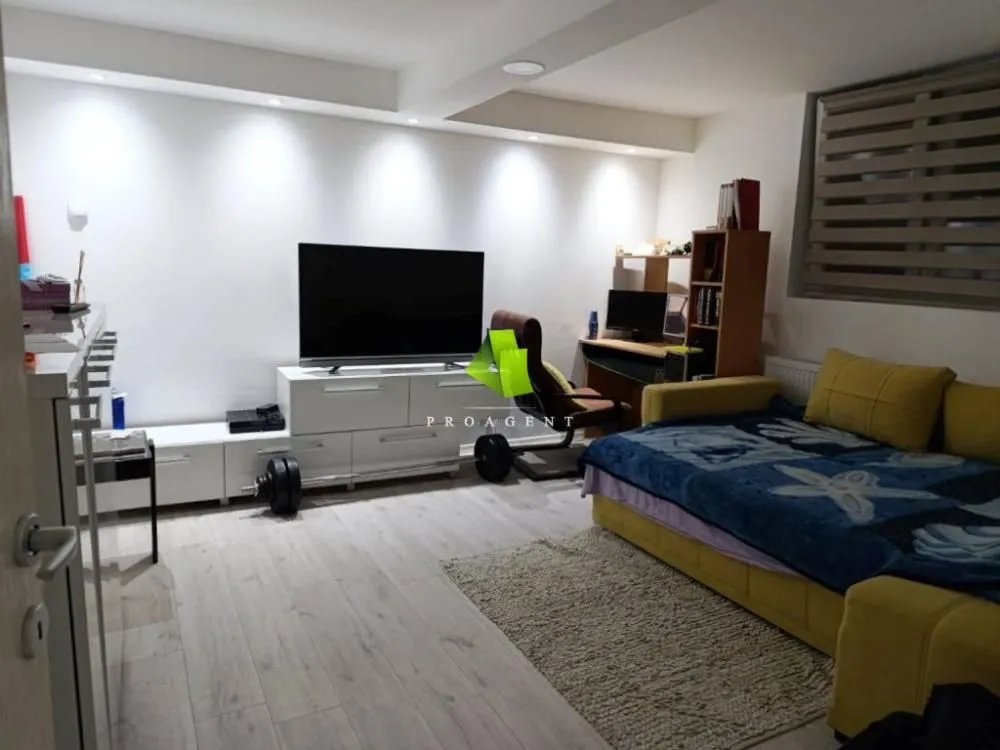 Prodaja, kuća, 325m², Palilula, Niš