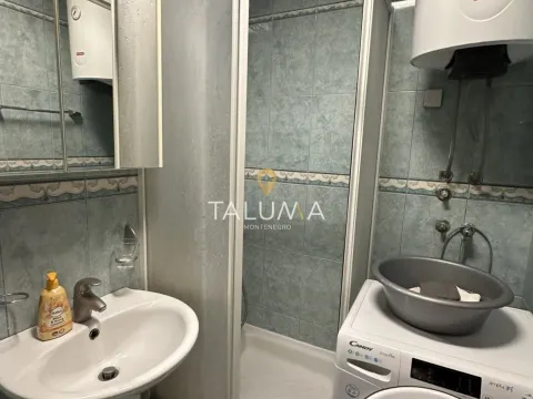 Rent, two bedroom apartment, 74m², Gorica C, Podgorica - image 9
