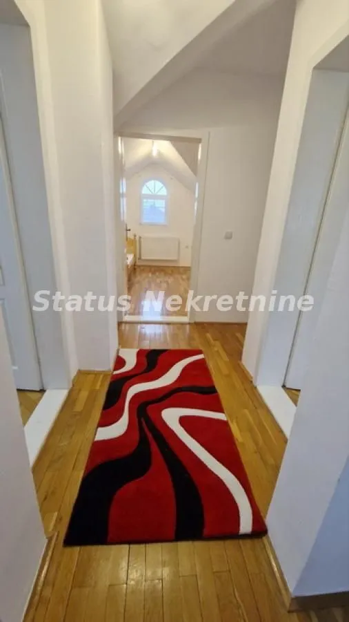Prodaja, kuća, 338m², Sremska Kamenica, Petrovaradin