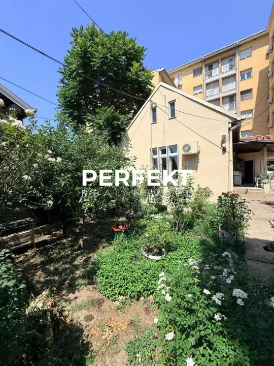 Prodaja, četvorosoban stan, 87m², Palilula Sve Podlokacije, Beograd