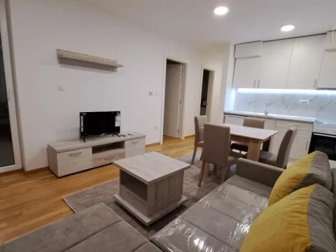 Izdavanje, jednosoban stan, 37m², Satelit, Novi Sad Sve Podlokacije - image 5