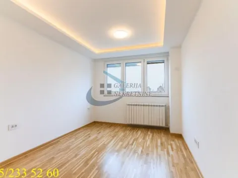 Sale, three bedroom apartment, 61m², Stari Merkator, Novi Beograd Sve Podlokacije - image 8