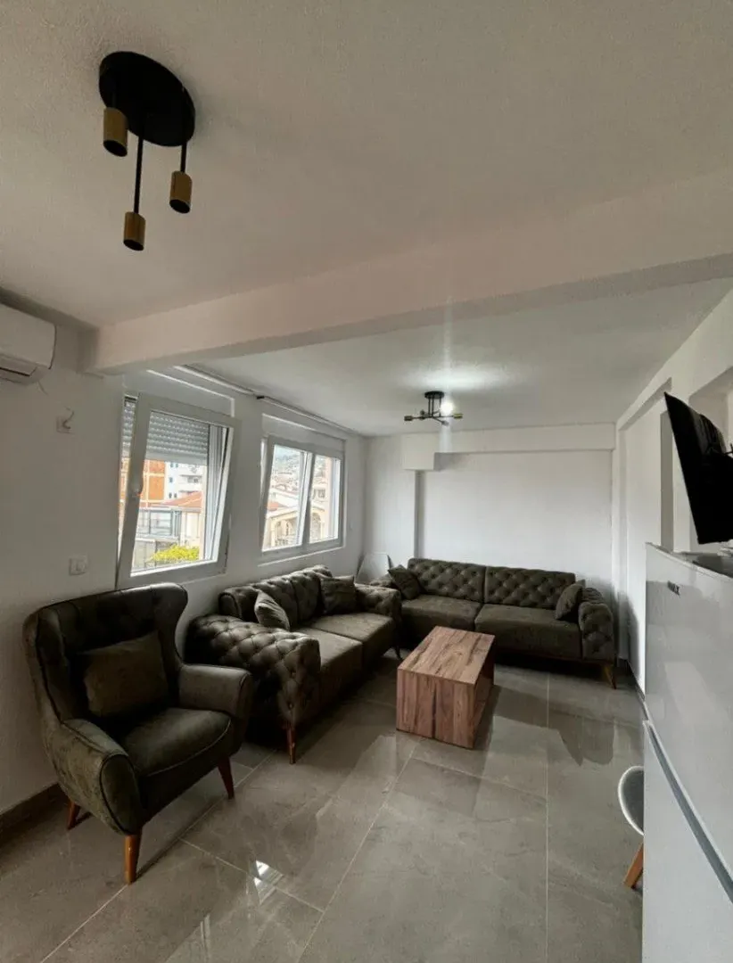 Izdavanje, jednosoban stan, 65m², Bar, Crna Gora